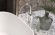 Aquatica Celine 108 Freestanding Bath Filler with Plastic Hose 07 (web)